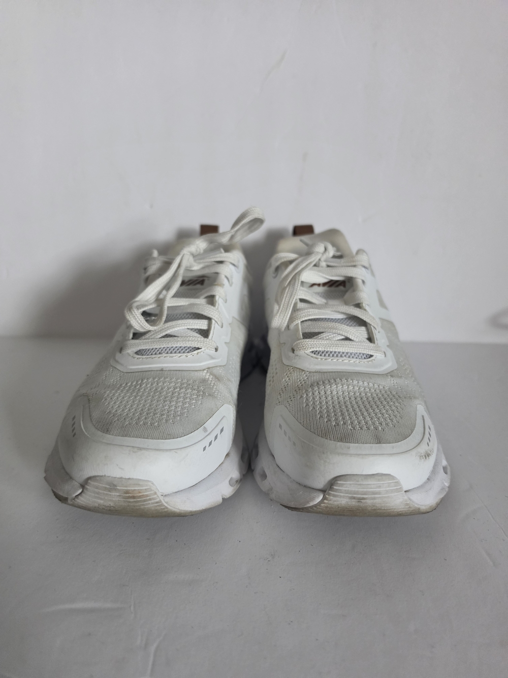 Avia White Athletic Cushion Running Shoes - Women's Size 6.5 - Picture 6 of 8
